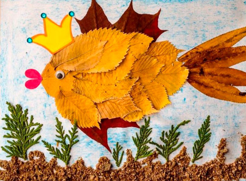 Картины из осенних листьев для детского сада: рыбка
