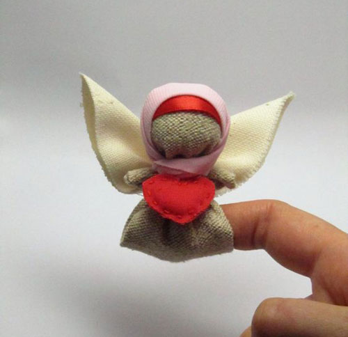 как сделать куклу оберег для детей из ткани