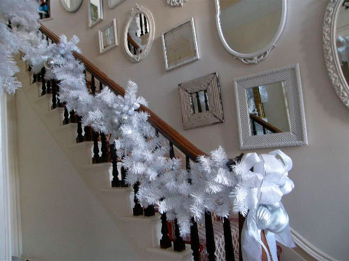 Оригинальные новогодние украшения для дома своими руками для лестницы