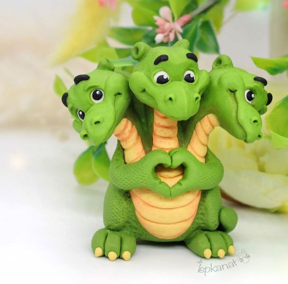 красивый дракон из пластилина для детей 9